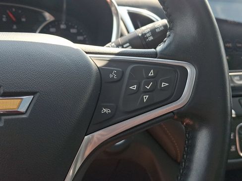 Used 2022 Chevrolet Equinox Premier AWD/4WD image 23