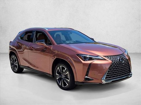 Used 2025 Lexus UX 300h FWD w/ Accessory Package (Z1) image 3