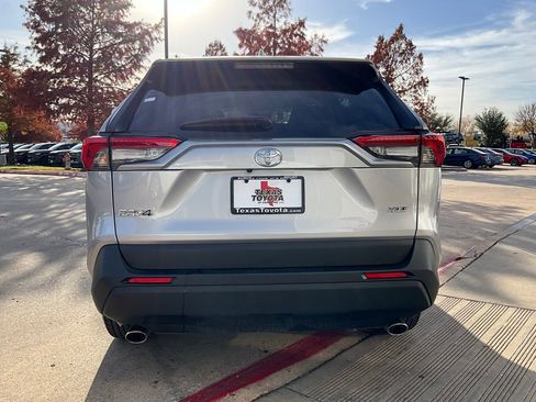 Used 2025 Toyota RAV4 XLE image 7