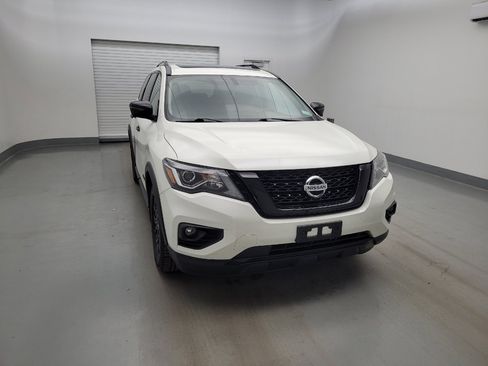 Used 2019 Nissan Pathfinder SL AWD/4WD image 14