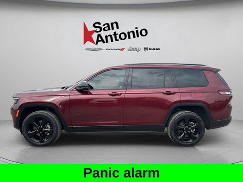 Used 2024 Jeep Grand Cherokee L Limited w/ Black Appearance Package RWD image 9