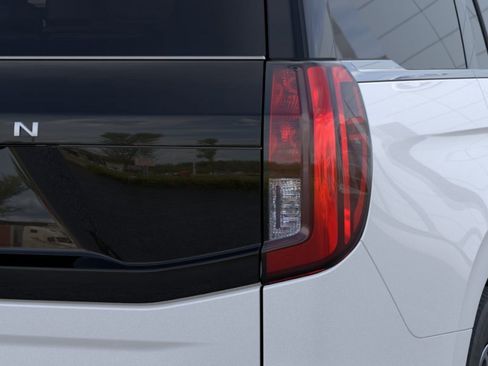 New 2026 Ford Expedition Active image 23