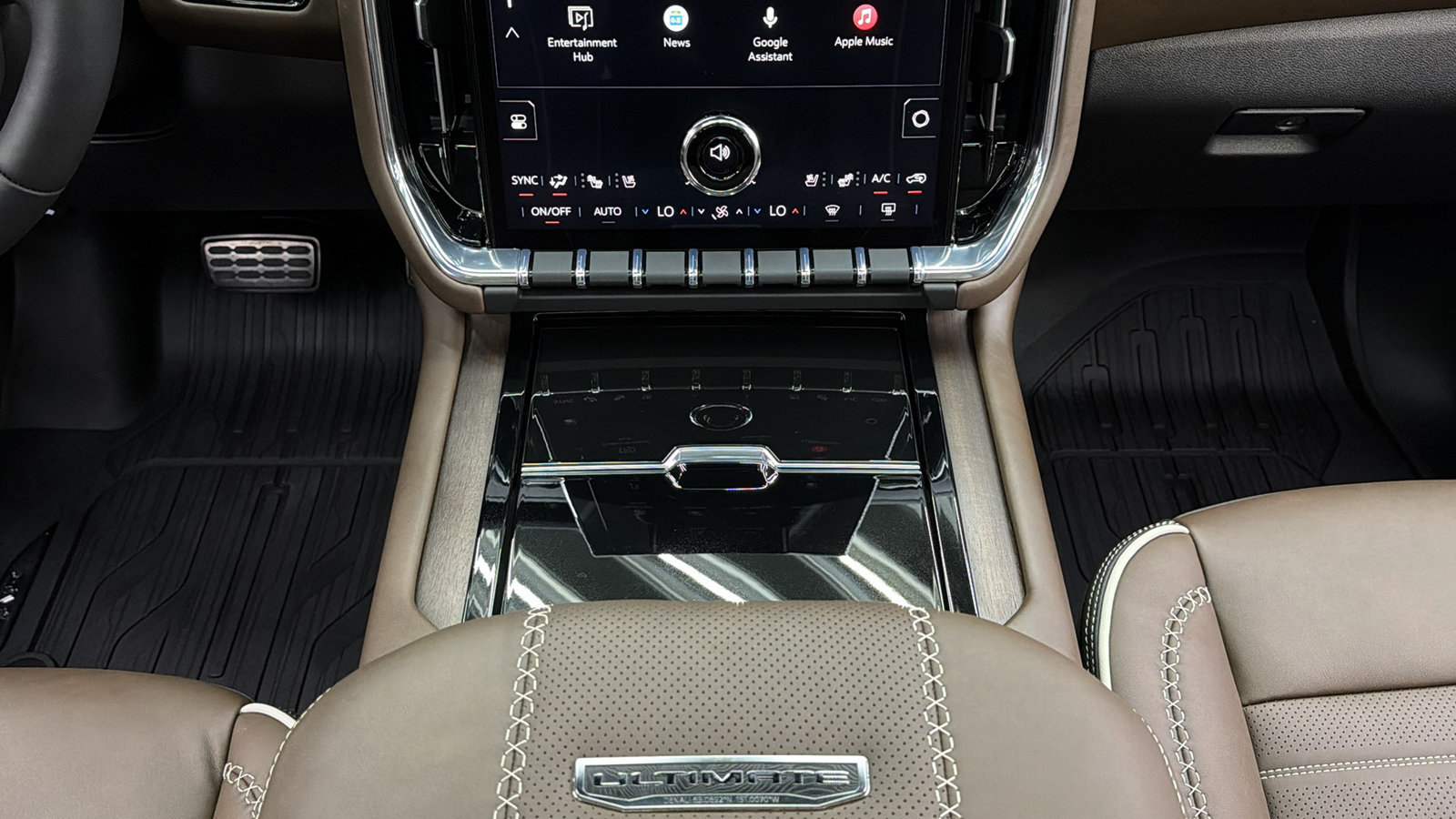 Used 2026 GMC Yukon XL Denali Ultimate w/ LPO, Floor Liner Package AWD/4WD image 31