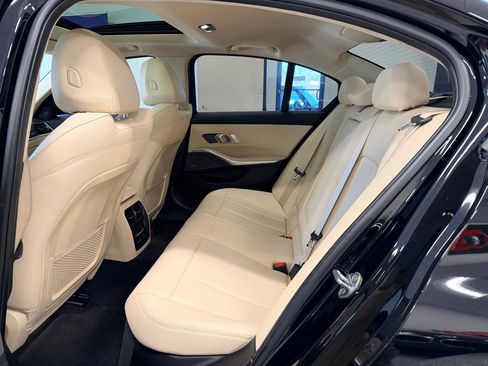 Used 2019 BMW 330i Sedan image 22