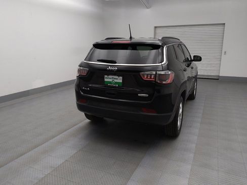 Used 2024 Jeep Compass Latitude image 7