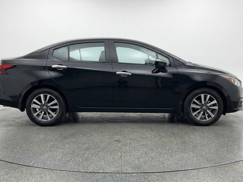 Used 2025 Nissan Versa SV image 11