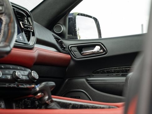 Used 2021 Dodge Durango SRT Hellcat w/ Premium Interior Group AWD/4WD image 18