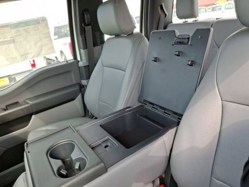 Used 2024 Ford F350 XL w/ Snow Plow Prep Package image 28