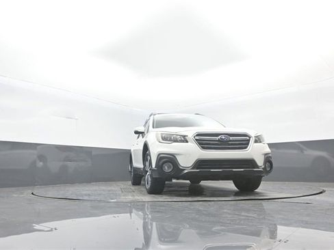 Used 2018 Subaru Outback 2.5i Premium image 26