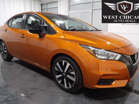 Used 2022 Nissan Versa SR FWD image 1