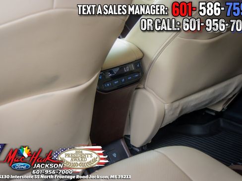 Used 2021 Toyota Highlander Platinum image 11