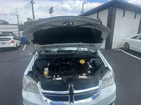 Used 2014 Dodge Grand Caravan American Value Package image 12