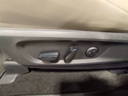 Used 2026 INFINITI QX60 Pure w/ Cargo Package image 9