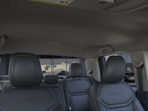 New 2026 Ford Maverick Lobo AWD/4WD image 12