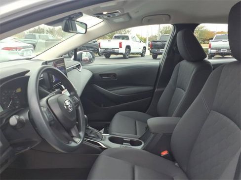 Used 2024 Toyota Corolla LE image 5