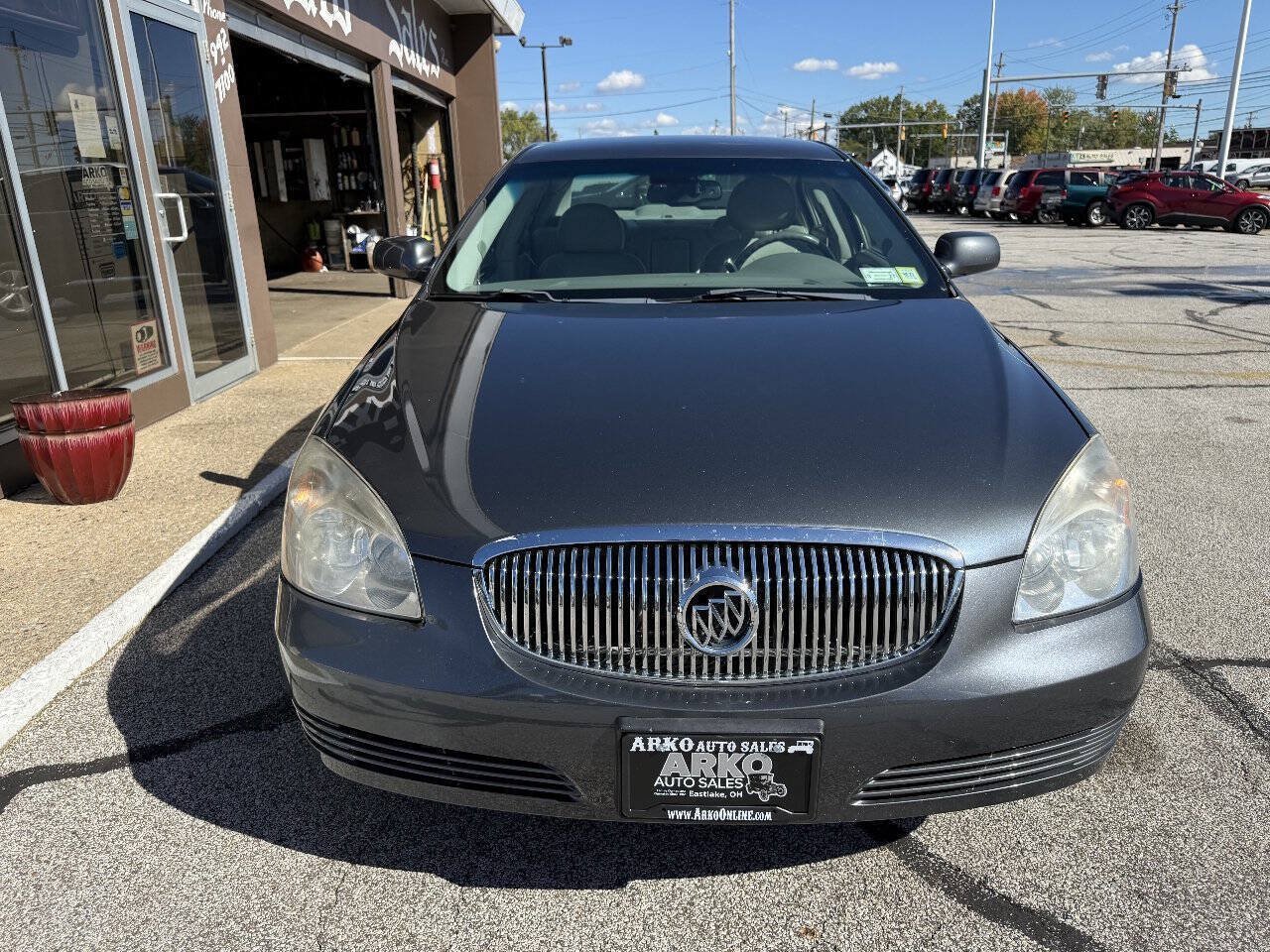 Used 2009 Buick Lucerne CXL w/ Driver Confidence Package FWD image 3