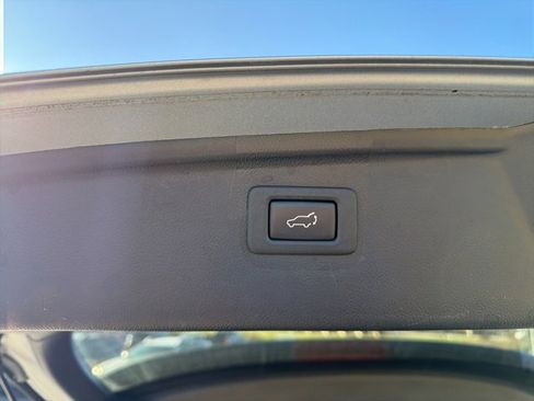 Used 2016 Subaru Outback 2.5i Limited image 13