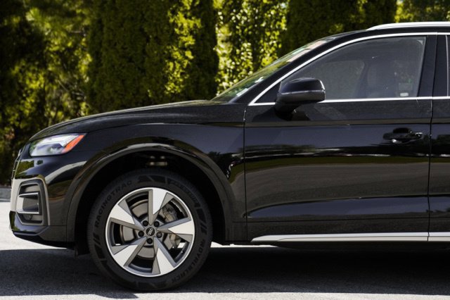 Used 2023 Audi Q5 2.0T Premium Plus w/ Premium Plus Package AWD/4WD image 5