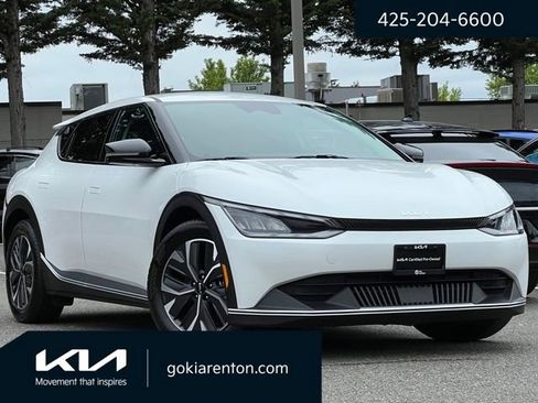 Certified 2024 Kia EV6 Light AWD/4WD image 1