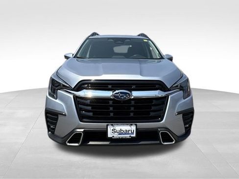 Used 2023 Subaru Ascent Touring AWD/4WD image 2