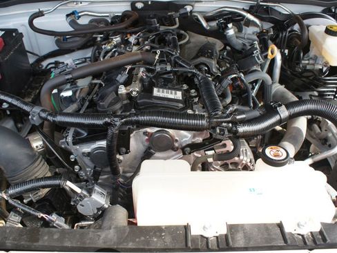 Used 2024 Toyota Tacoma SR5 AWD/4WD image 28
