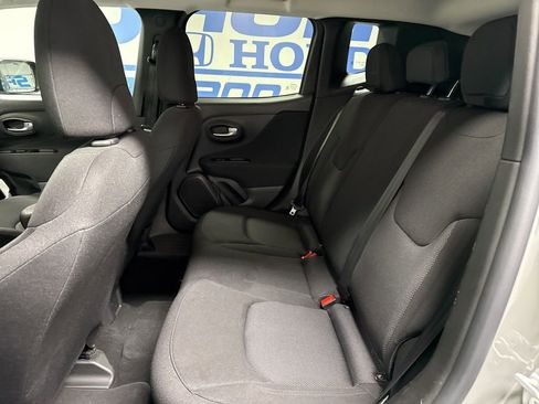 Used 2019 Jeep Renegade Sport w/ Sport Appearance Group image 14