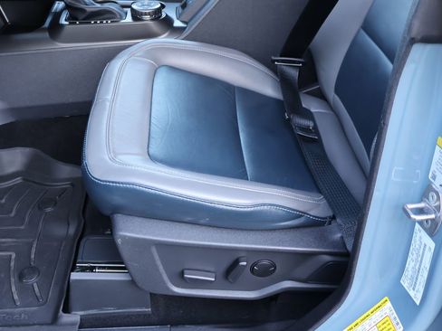 Used 2023 Ford Bronco Outer Banks image 44