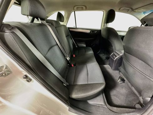 Used 2018 Subaru Outback 2.5i AWD/4WD image 31
