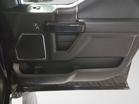Used 2021 Ford F250 Lariat AWD/4WD image 40