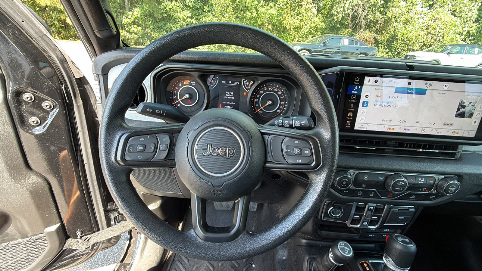 Used 2025 Jeep Wrangler Unlimited Sport AWD/4WD image 26