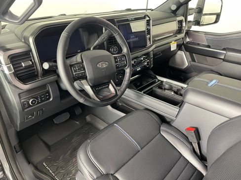 New 2026 Ford F350 Platinum w/ FX4 Off-Road Package AWD/4WD image 3