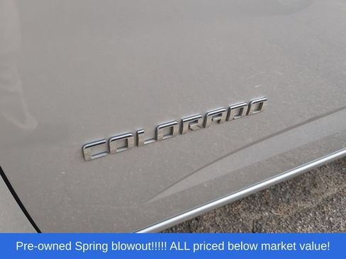Used 2016 Chevrolet Colorado Z71 AWD/4WD image 11