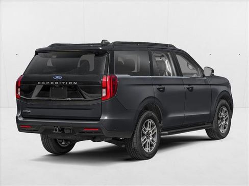 New 2026 Ford Expedition Active image 2