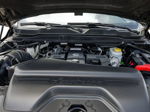 Used 2023 RAM 2500 Laramie AWD/4WD image 55