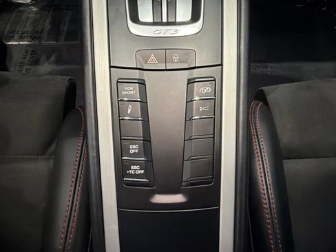Used 2015 Porsche 911 GT3 RWD image 17