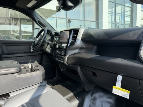 New 2026 RAM 3500 Tradesman AWD/4WD image 21
