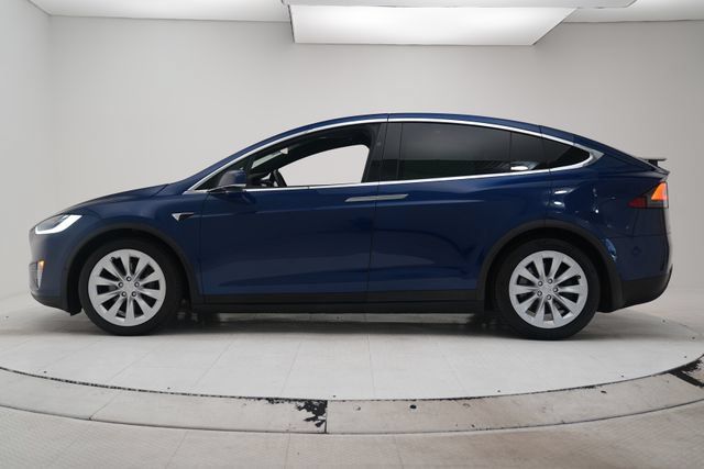 Used 2018 Tesla Model X 75D AWD/4WD image 9