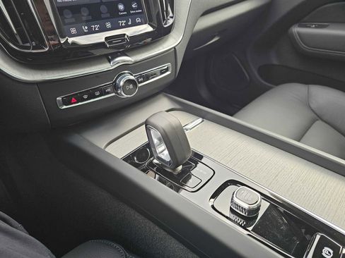 Certified 2025 Volvo XC60 B5 Plus image 29