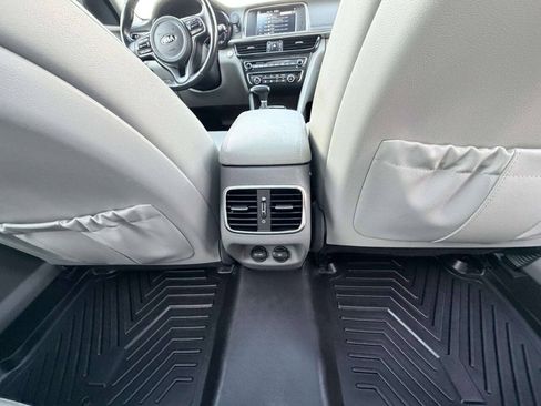 Used 2017 Kia Optima EX w/ Premium Package FWD image 24