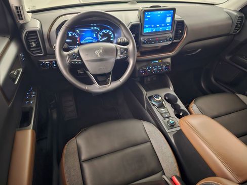 Used 2024 Ford Bronco Sport Outer Banks AWD/4WD image 6