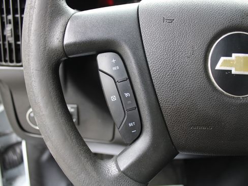Used 2019 Chevrolet Express 3500 LT w/ LT Preferred Equipment Group RWD image 9