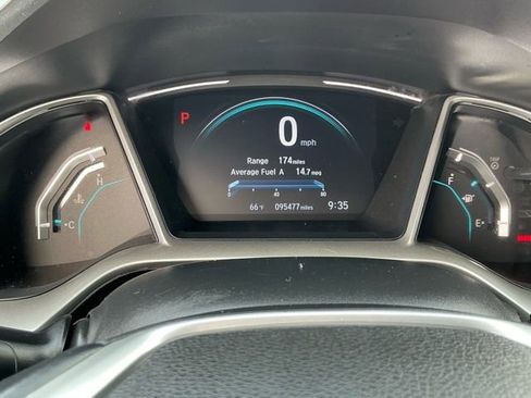 Used 2019 Honda Civic EX image 17