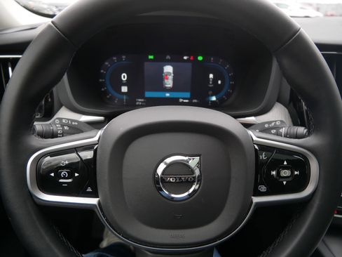 Certified 2025 Volvo XC60 B5 Plus w/ Climate Package image 25