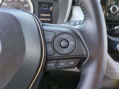 Used 2021 Toyota Corolla SE image 24