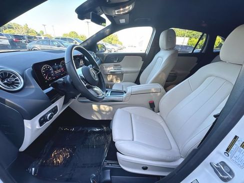 Used 2026 Mercedes-Benz GLA 250 4MATIC image 10