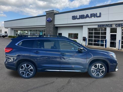 Certified 2025 Subaru Ascent Limited image 8