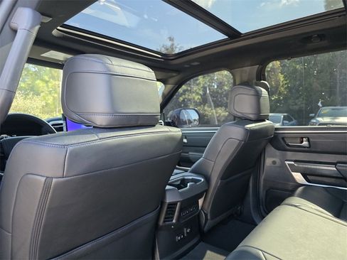 Used 2023 Toyota Tundra Platinum image 22