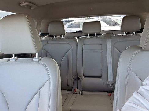 Used 2021 Lincoln Nautilus FWD image 17