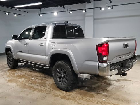 Used 2020 Toyota Tacoma SR5 image 5