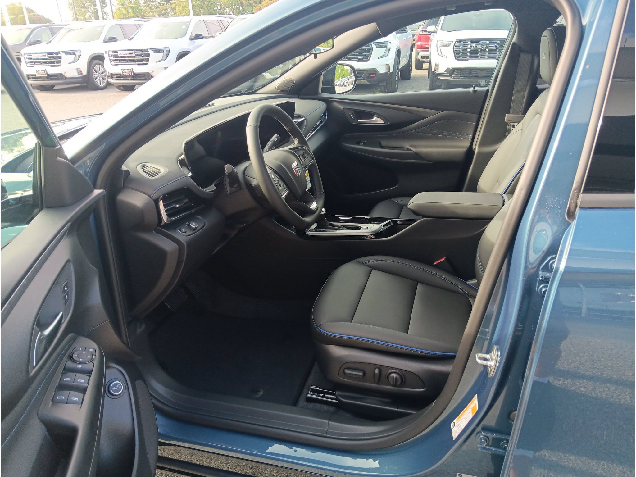 New 2026 Buick Envista Sport Touring w/ Convenience I Package FWD image 7